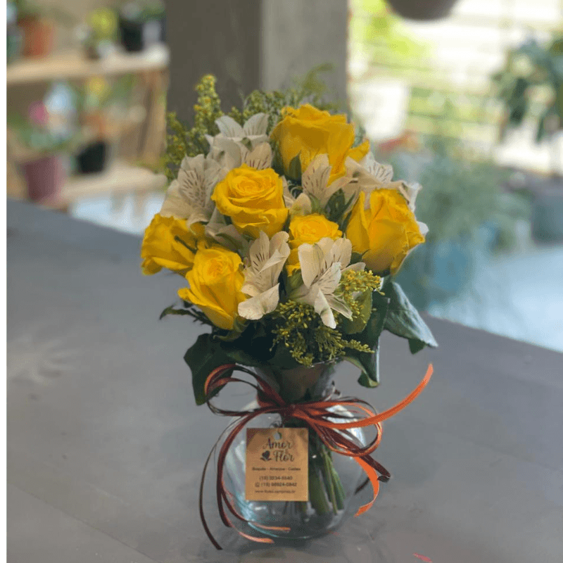 Buque de  Rosas Amarelas e Alstroemérias - Imagem 2