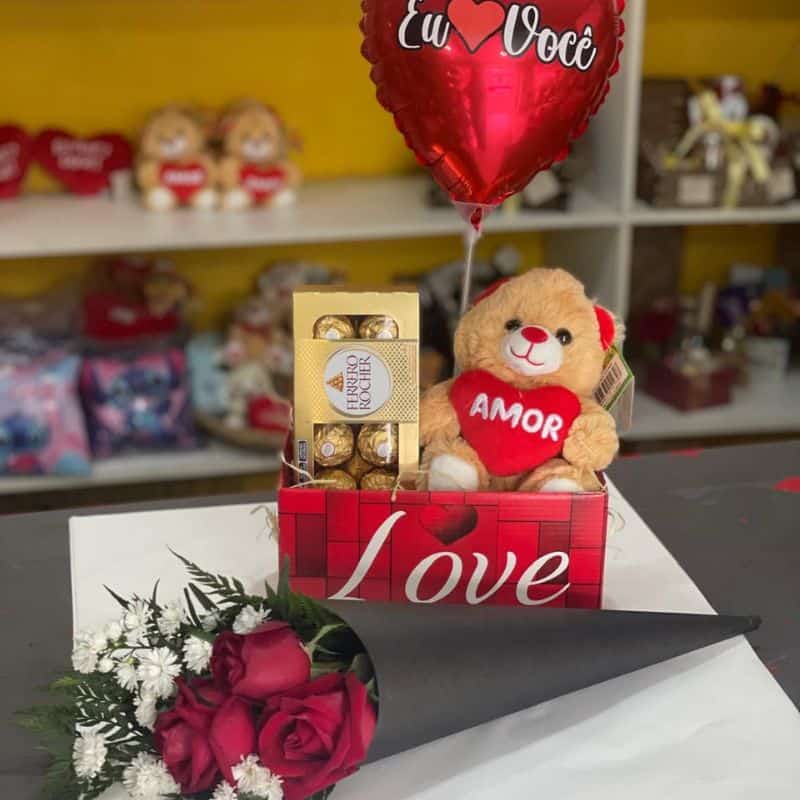 Combo Amor Sem Fim – Rosas, Chocolate, Ursinho e Balão - Imagem 3