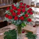 Ramo fúnebre de rosas rojas
