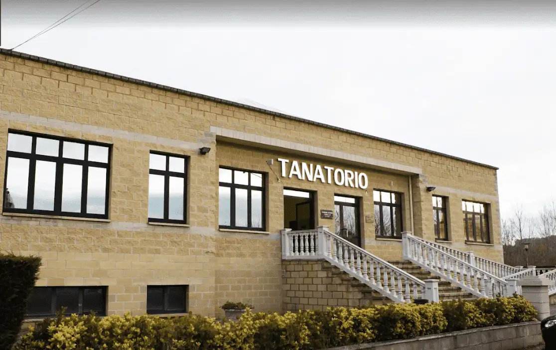 floristeria-Tanatorio-Villa-de-Grado-min