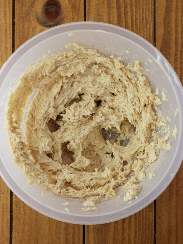 How to mix baobab powder with butter egg sugar mixture to fully soak the baobab flavor