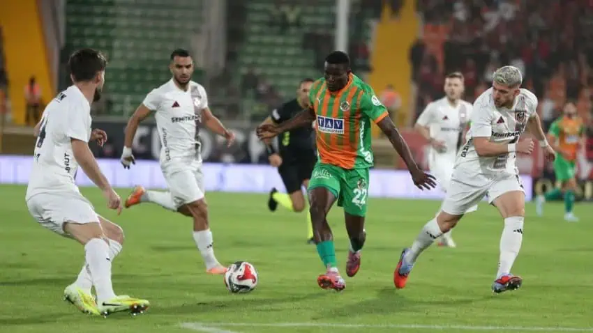 Alanyaspor vs Gazisehir Gaziantep Highlights