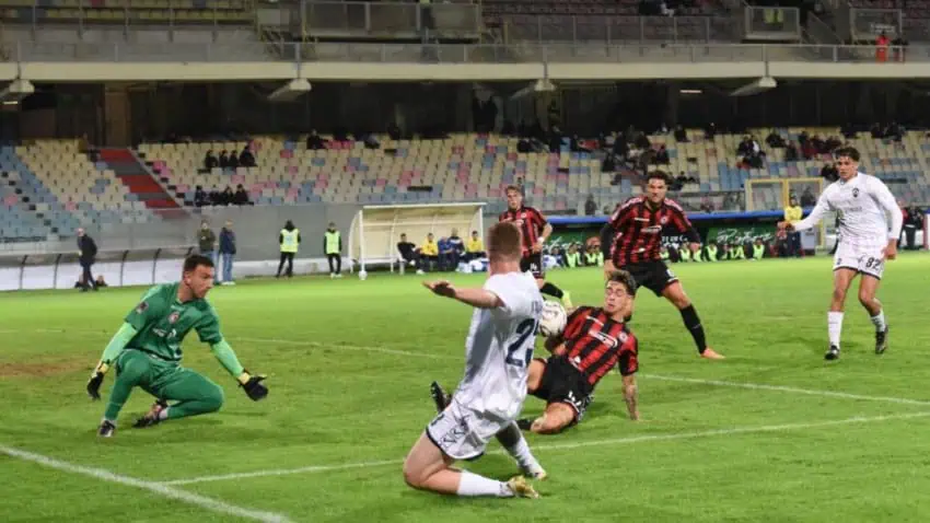 Foggia vs Cavese Highlights