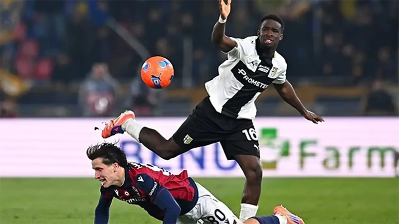 Bologna vs Parma highlights