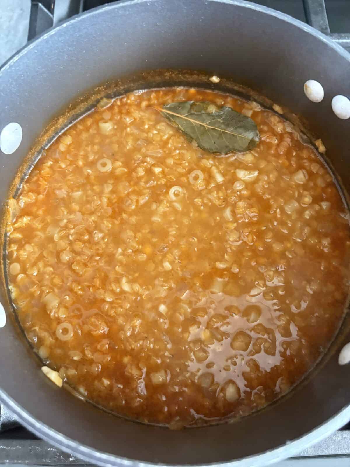 A finished pot of lentil soup.