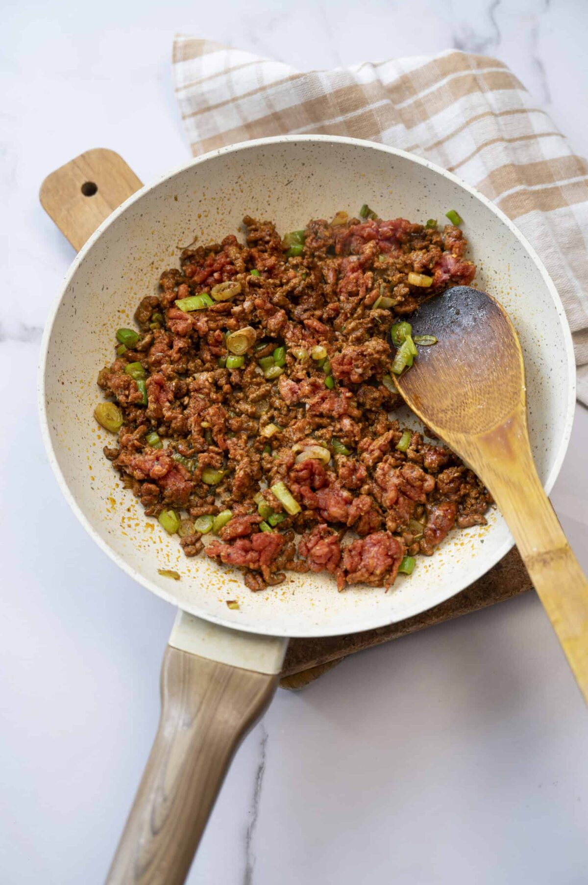 A pan of cooked Mexican chorizo.