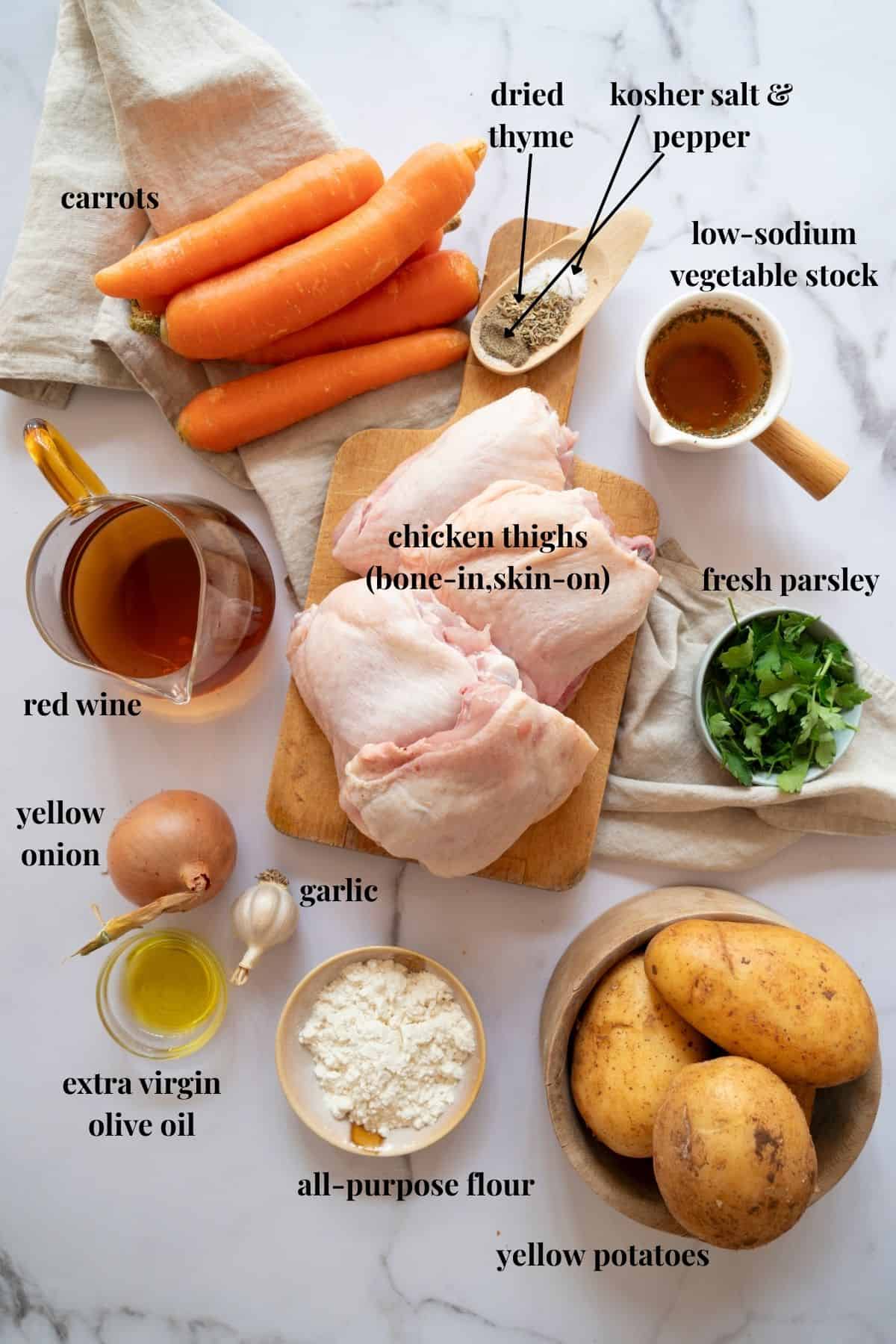 Ingredient images for red wine oven-braised chicken thighs.