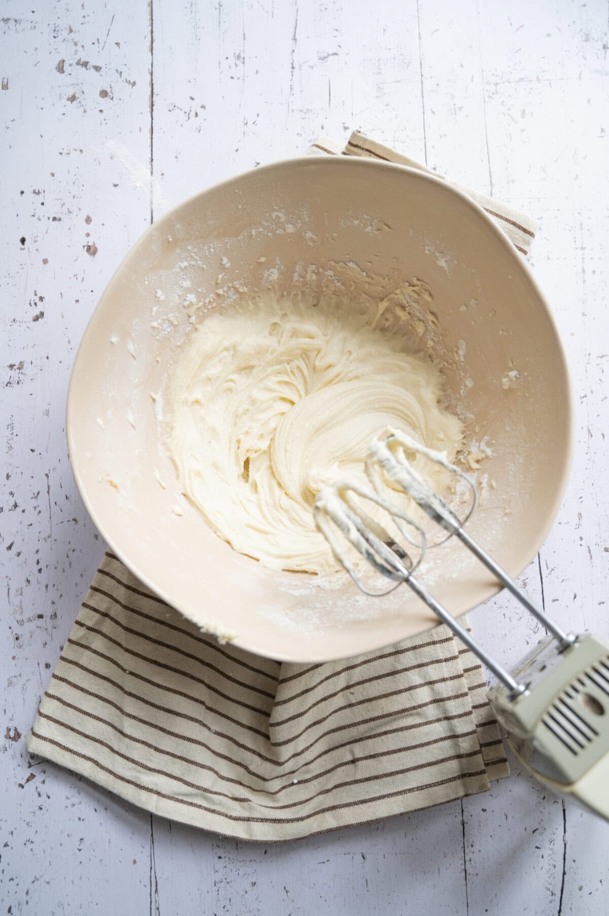 A bowl of mixed frosting.
