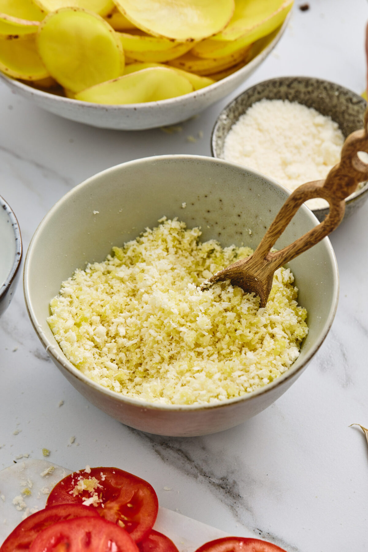 A bowl of seasoned panko.