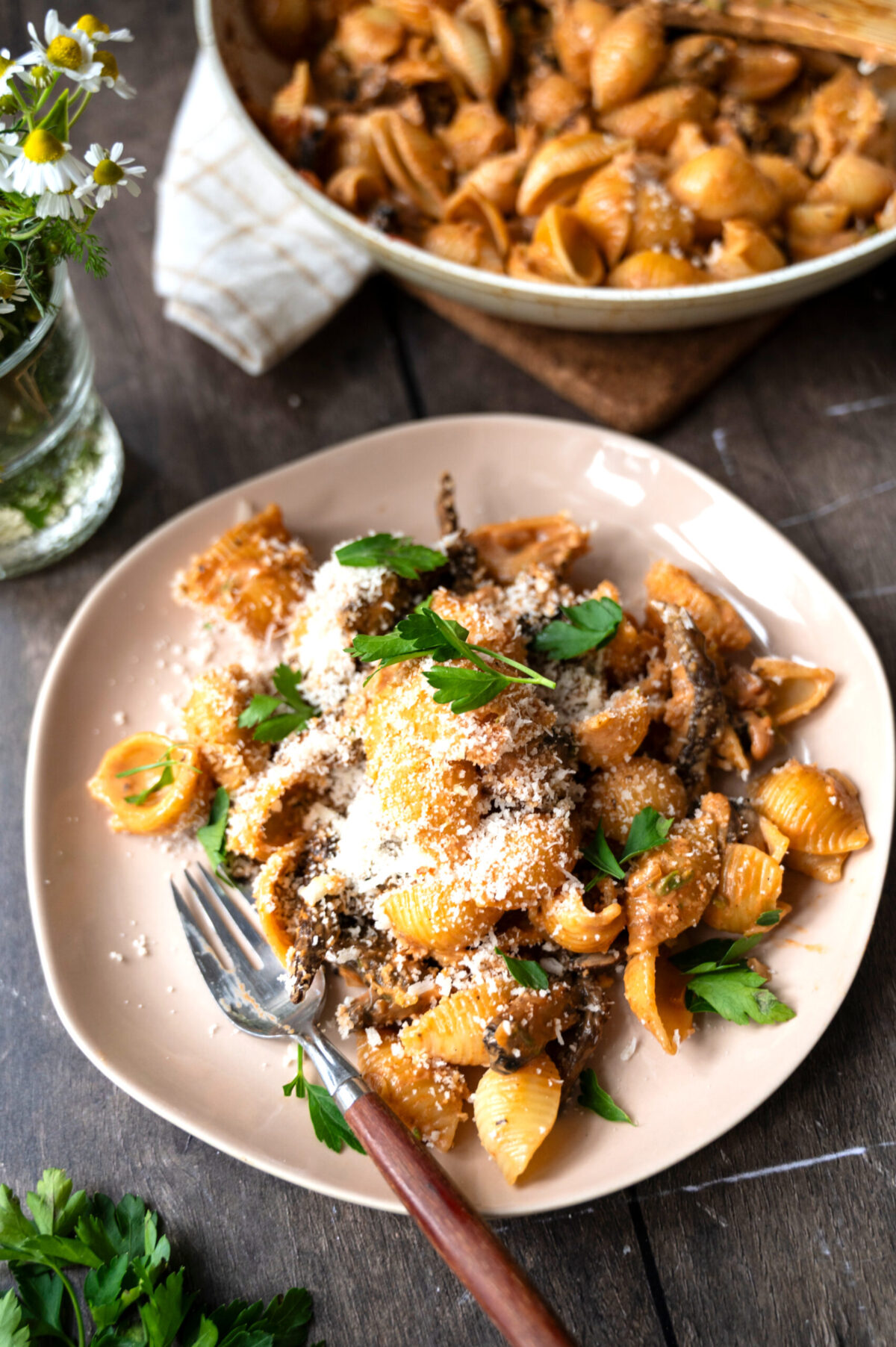 Creamy shell pasta with mushrooms.
