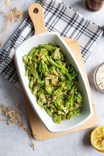 A platter of sauteed broccoli with roasted garlic.