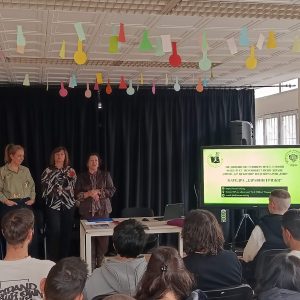 FOZ predstavi svoite spetsialnosti pred uchenitsi ot 12 klas na PGEB Prof. d-r Asen Zlatarov, snimka 1