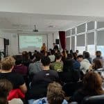 Predstavyane na FOZ v NPMG uchenitsi ot 11 klas se zapoznaha s nashite spetsialnosti, snimka 3