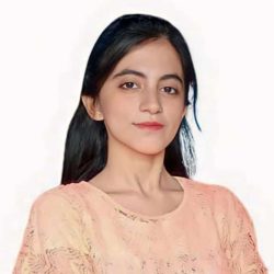 Laiba Headshot
