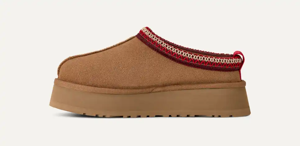 Comfortable Tazz Slipper in Chestnut color for casual wear.