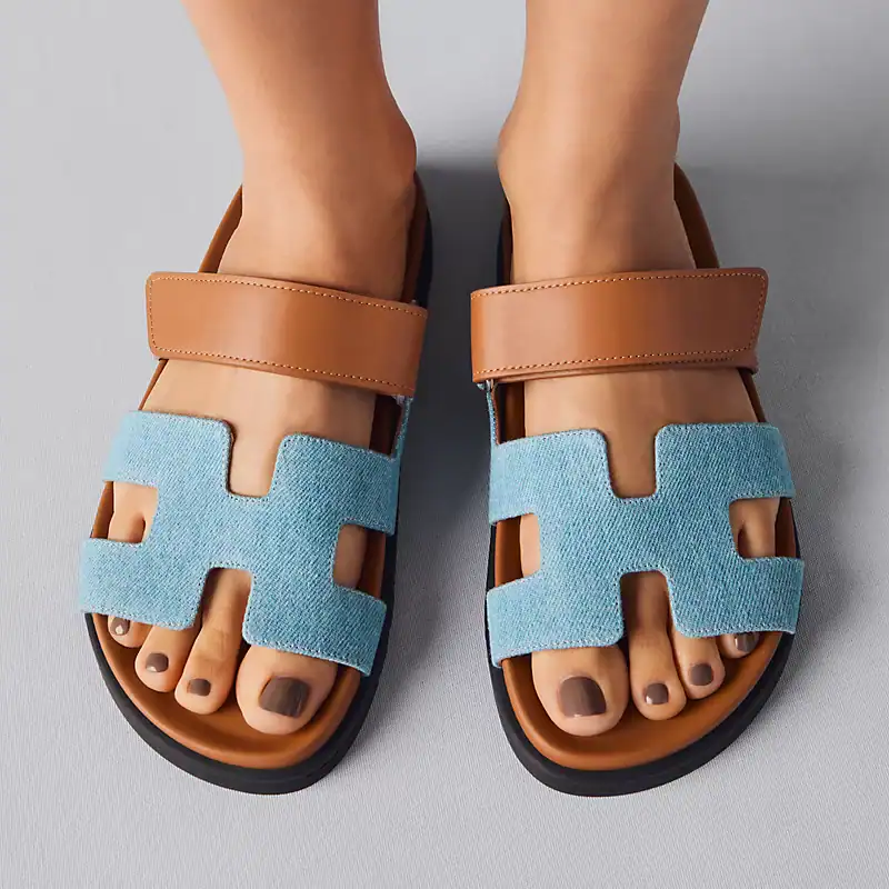 HERMES Denim Calfskin Chypre Sandals Bleu Clair Naturel - Image 5