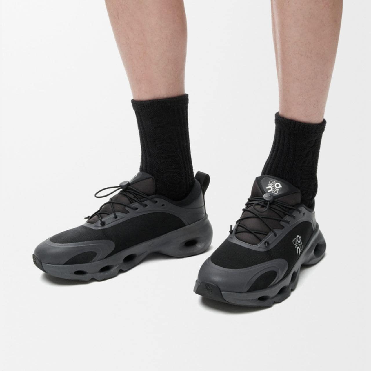 On Cloudsolo loewe Black - Image 5