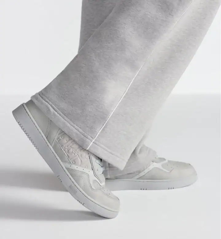 Dior B27 Uptown Low-Top Sneaker Gray Grained Calfskin and Gray Dior Gravity Leather - Image 6