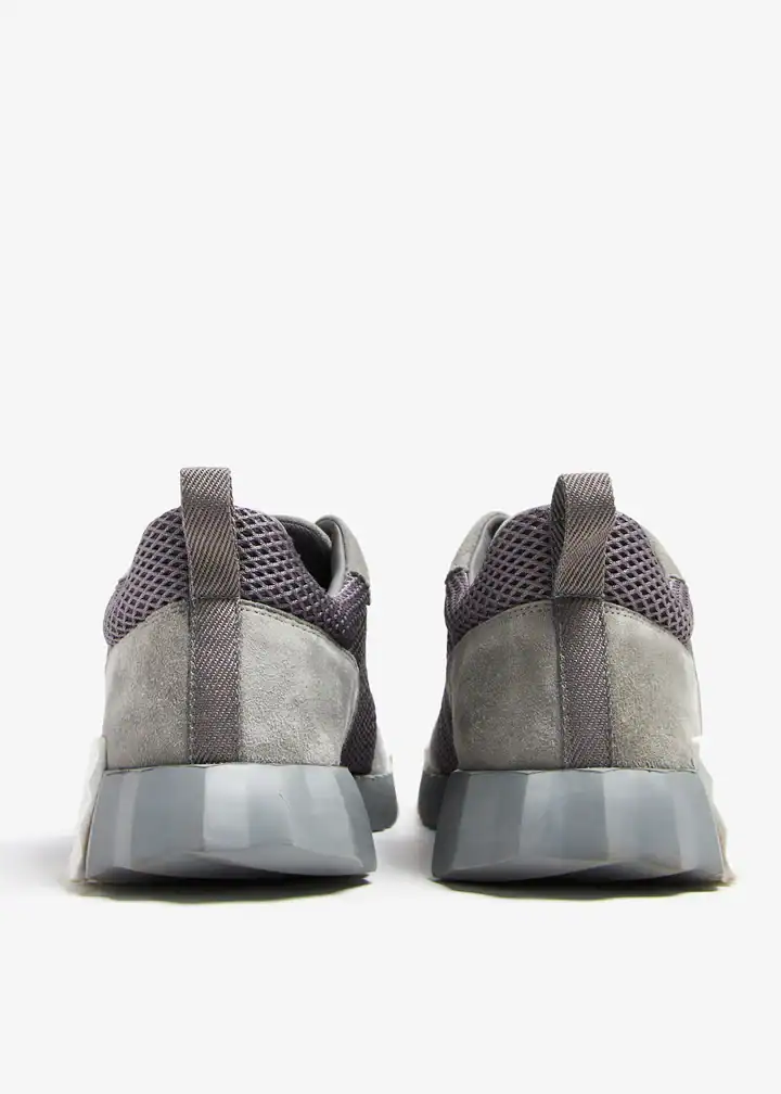 Hermès Pre-Loved Bouncing Sneakers - Image 4