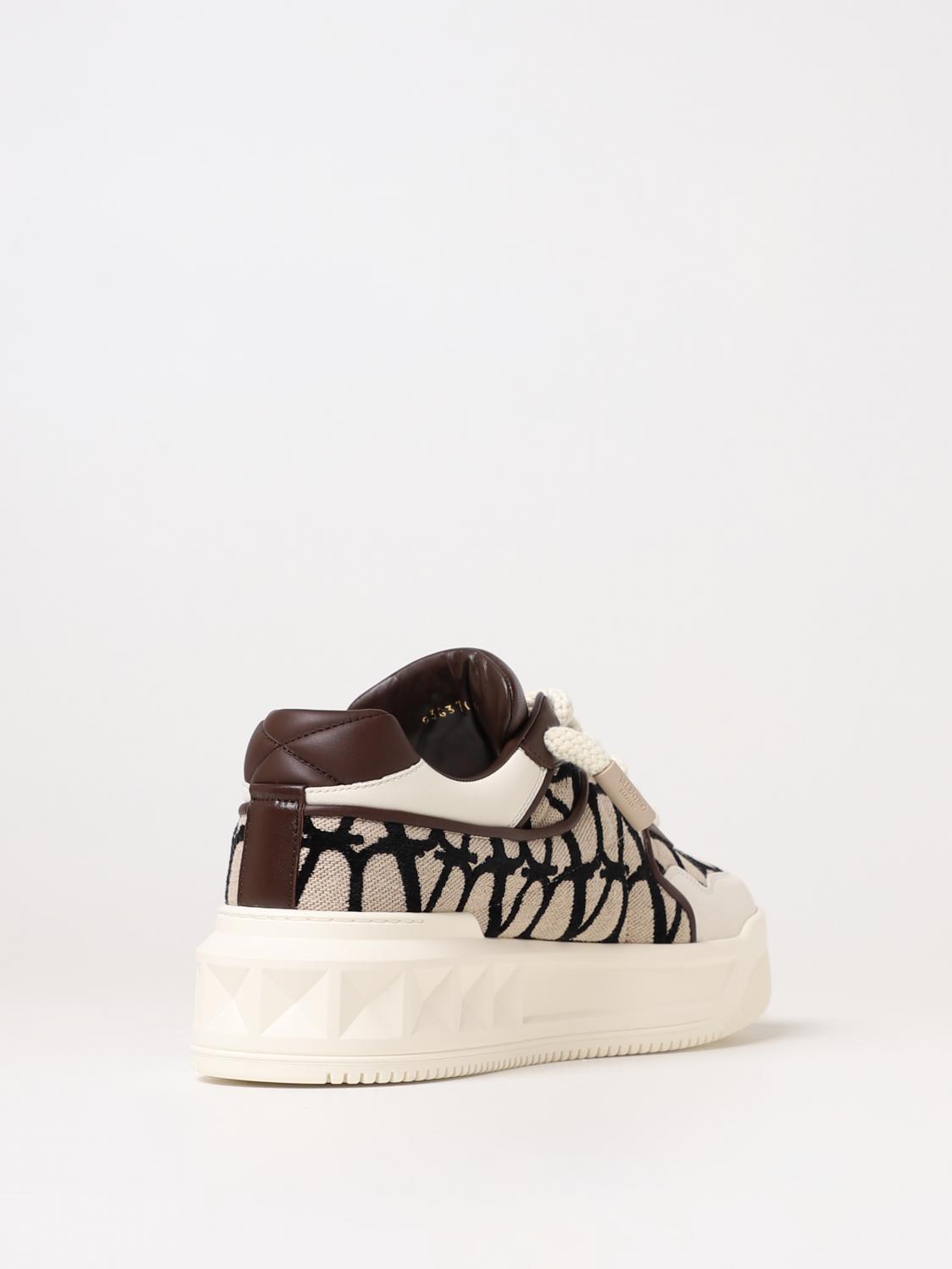 Valentino Garavani One Stud XL sneakers in nappa leather and Toile Iconographe fabric - Image 4