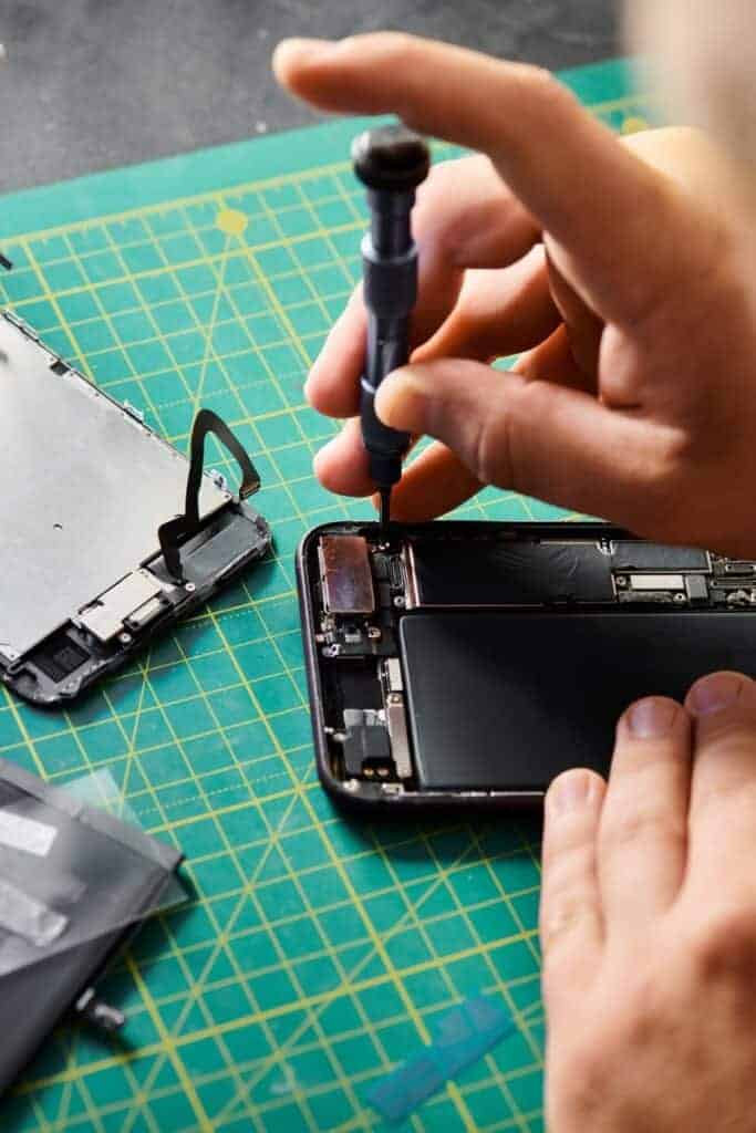 phone repair logan