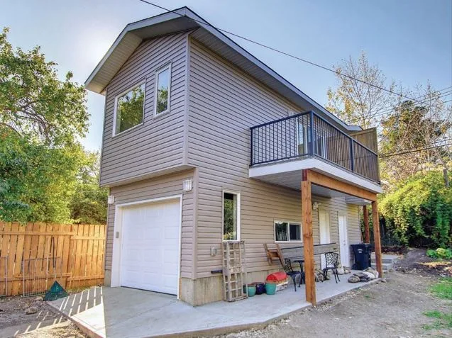 garage suite in Bankview, Calgary