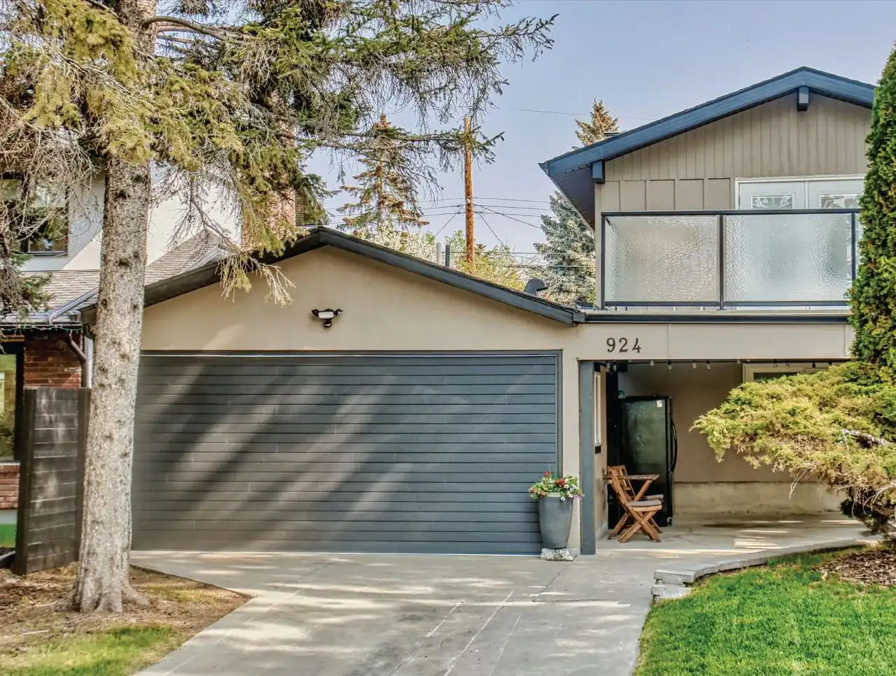 Lake bonavista garage to suite conversion in Calgary