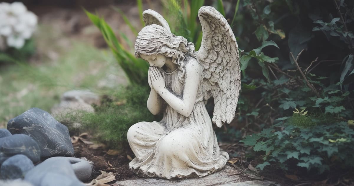 angel garden statues