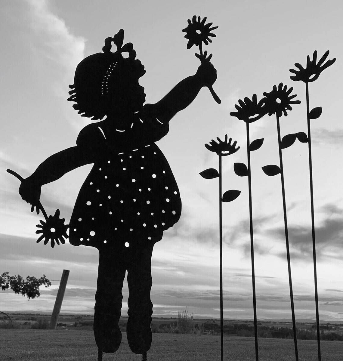 girl_with_flowers_garden_stakes girl with flowers silhouette garden stake