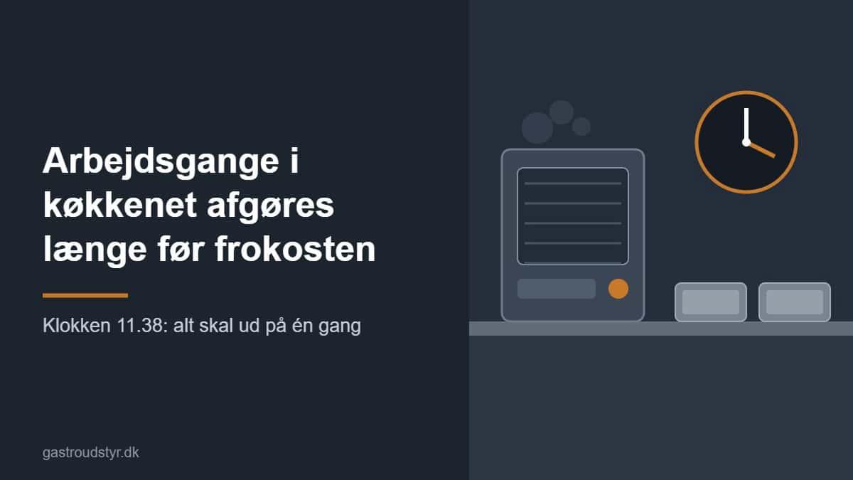 Arbejdsgange I Køkkenet Under Spidsbelastning I Et Professionelt Storkøkken