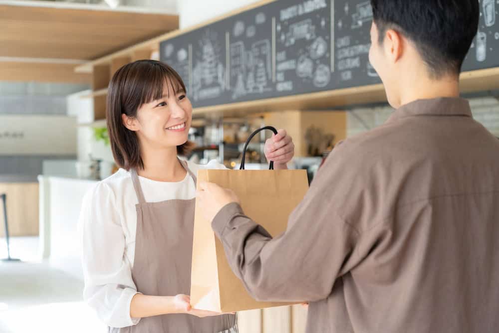 新千歳空港で購入できるお土産とは？営業時間・海産物・限定商品などを紹介