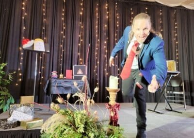 Henry Oz Orcas Island magician performing comedy magic show