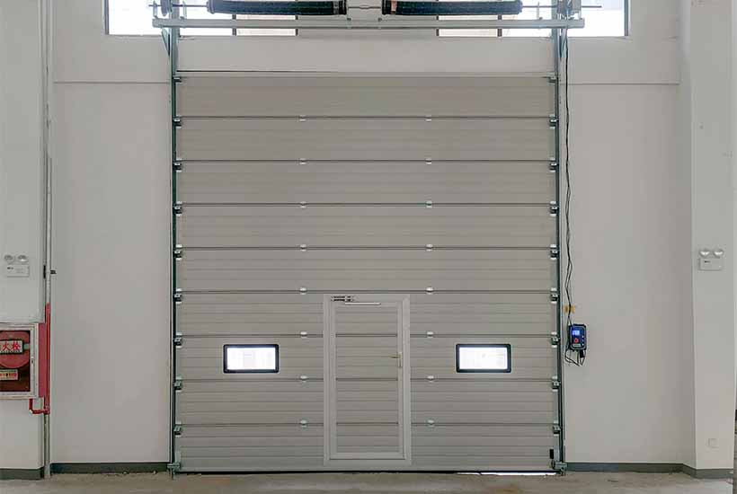 Pintu Overhead Seksional