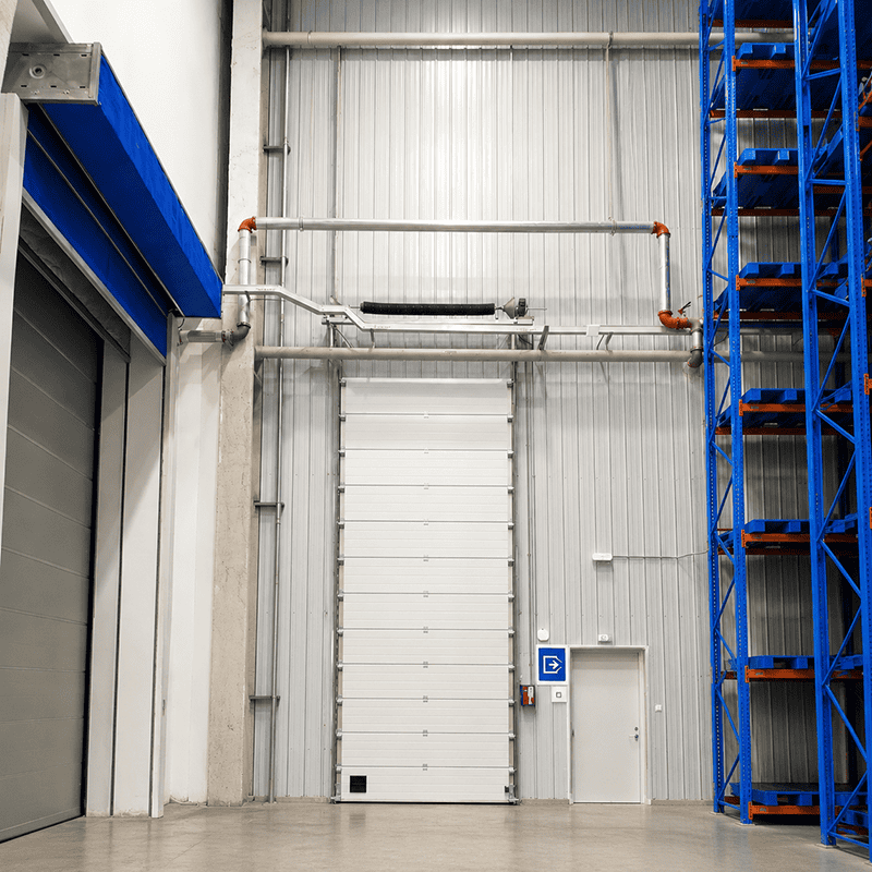 Porta sezionale a sollevamento verticale SEPPES