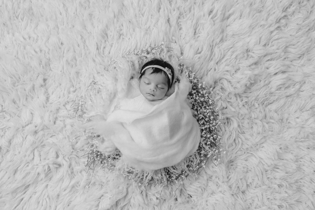Newborn Session Grey Loft Studio Ottawa 2019