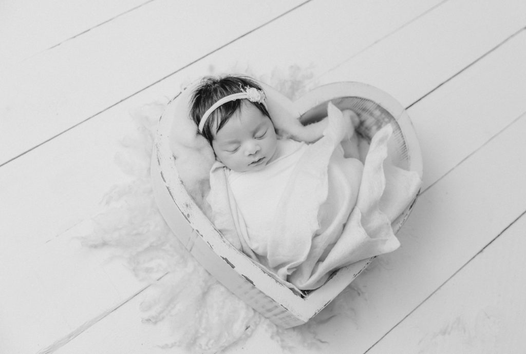 Newborn Session Grey Loft Studio Ottawa 2019