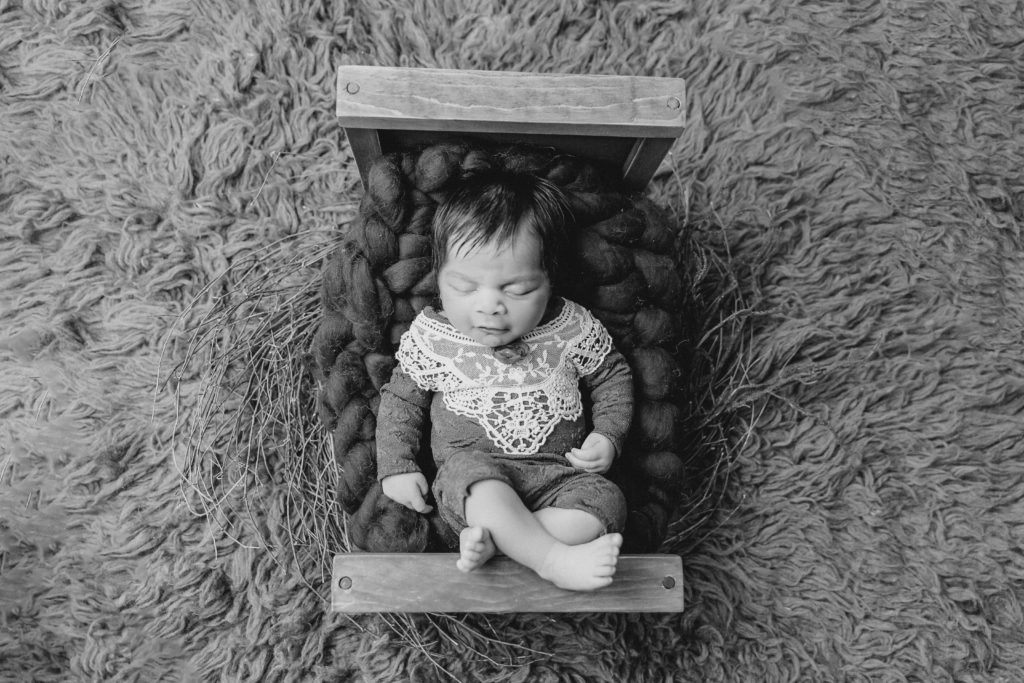 Newborn Session Grey Loft Studio Ottawa 2019
