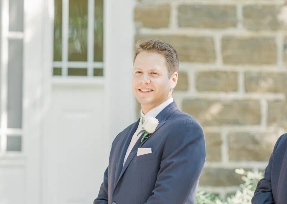 Groom sees his Bride for the first time - Stonefields Estate-  Bright and Airy -  Natural Wedding Posing - Ideas for what to wear for Blush Wedding Photography, Modern Wedding Blush &. Navy Wardrobe inspiration- Unsure of what to wear for your wedding, we've got you! Romantic white with greenery, blush and navy theme. Grey Loft Studio is Stonefields Wedding and Engagement Photographer for Real couples, showcasing photos that are modern, bright, and fun.