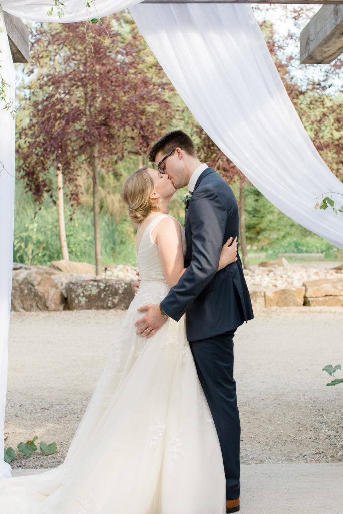 Morgan Chris Wedding Wakefield Grande Grey Loft Studio 2020