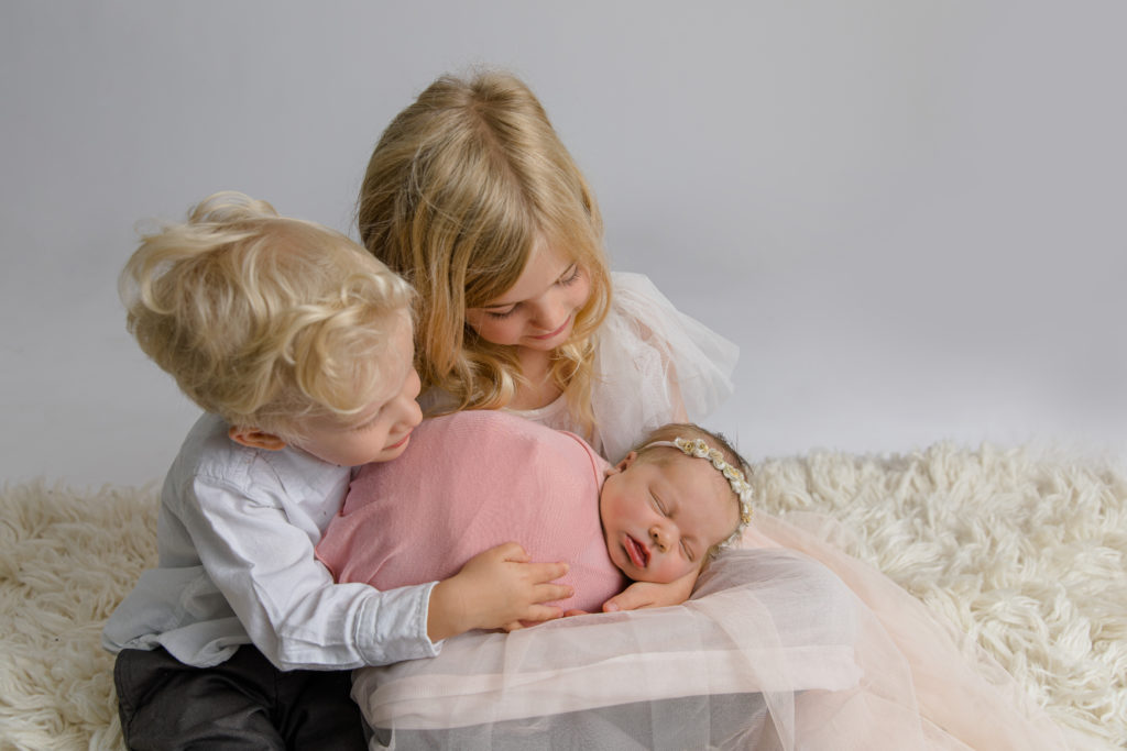 Alison Ackroyd Newborn Session Grey Loft Studio 2020