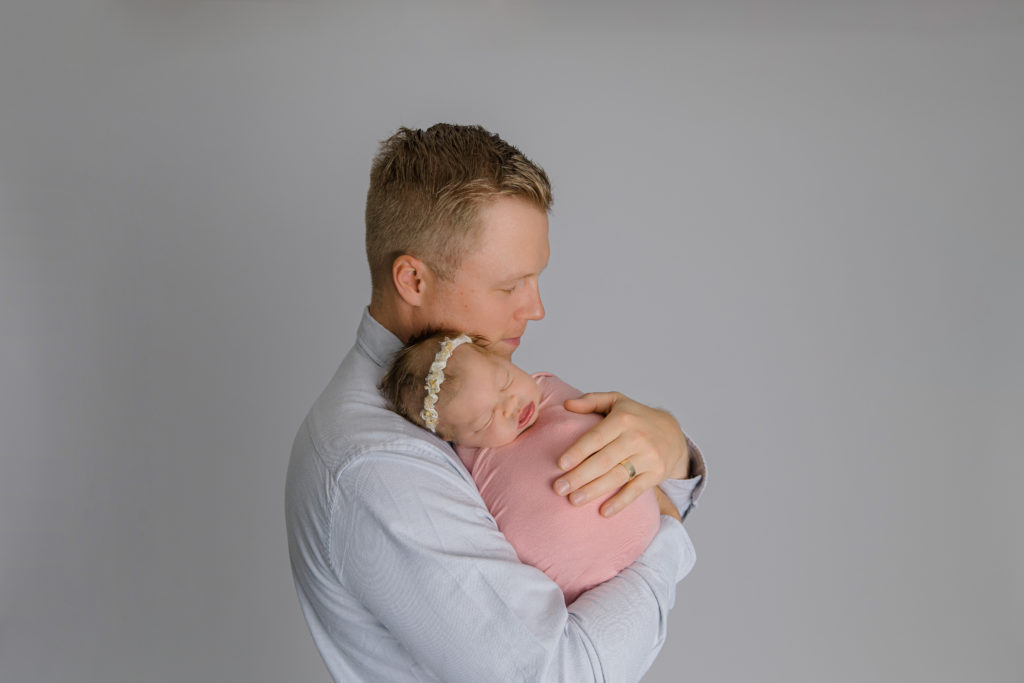 Alison Ackroyd Newborn Session Grey Loft Studio 2020