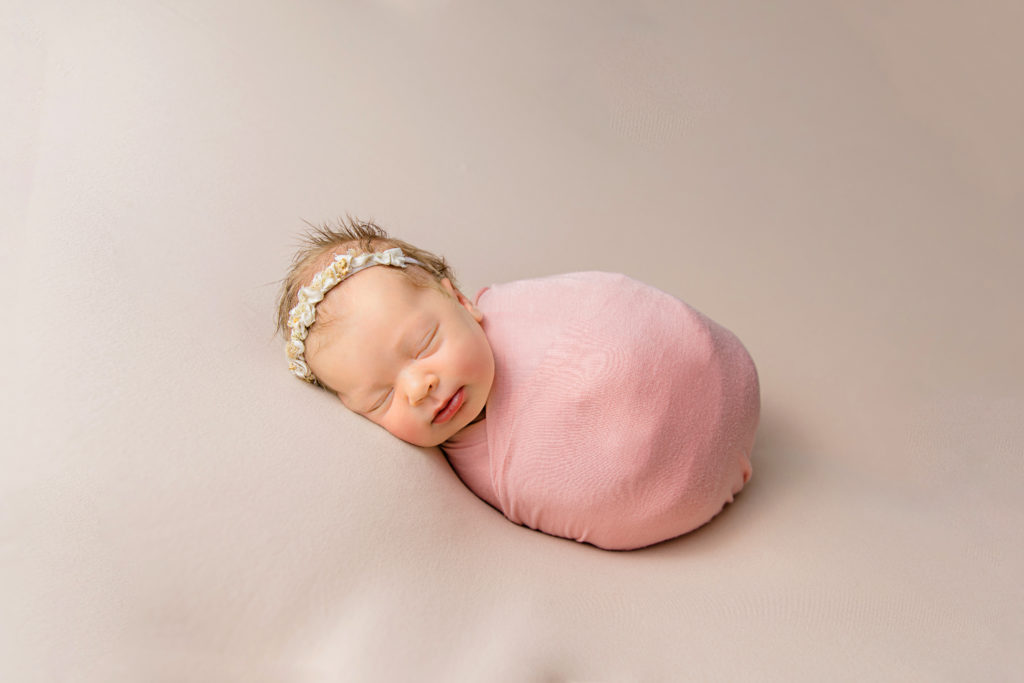 Alison Ackroyd Newborn Session Grey Loft Studio 2020