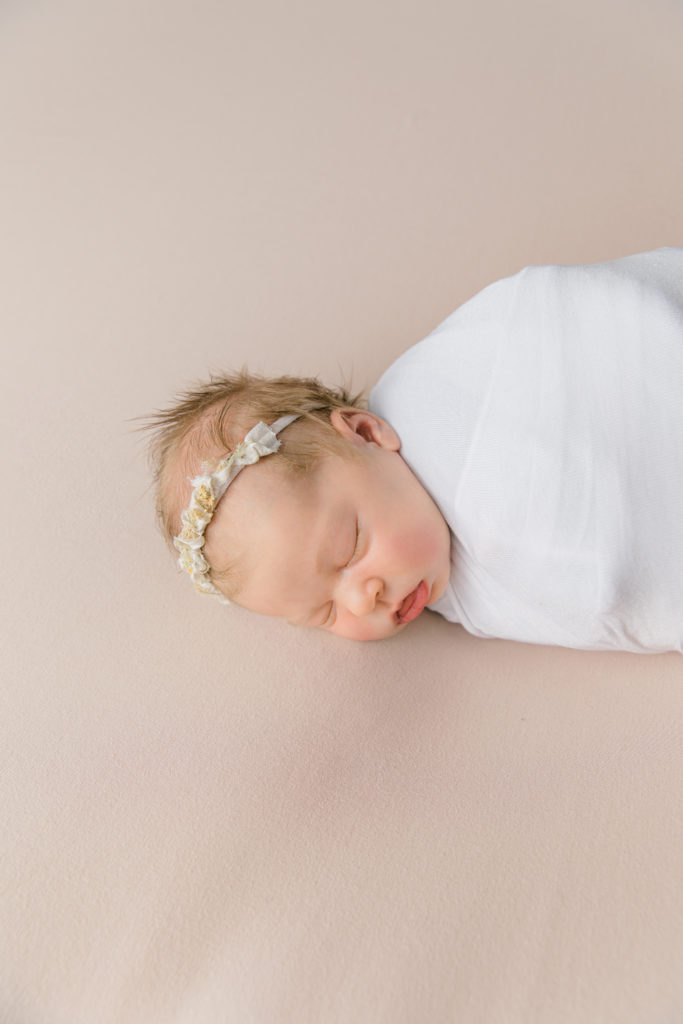 Alison Ackroyd Newborn Session Grey Loft Studio 2020