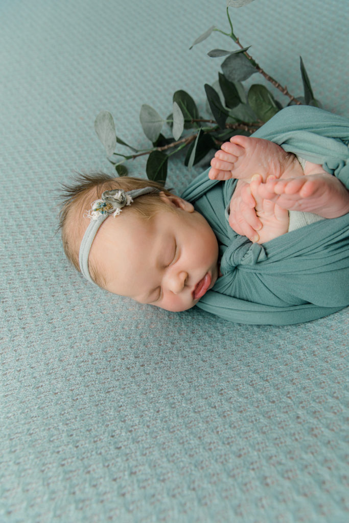 Alison Ackroyd Newborn Session Grey Loft Studio 2020