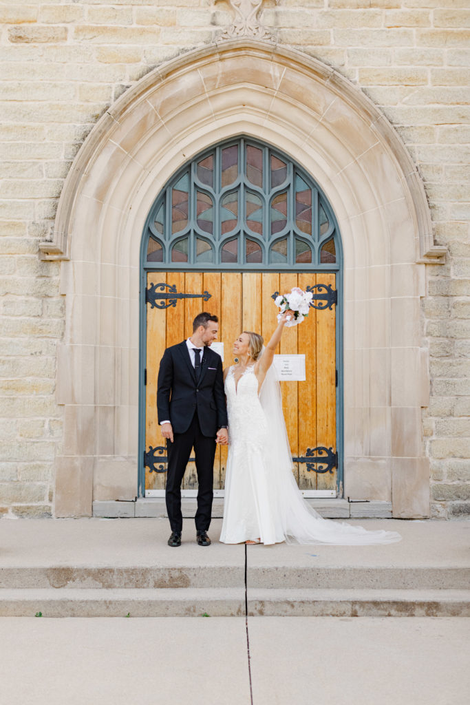 Alexis Joshua Ccs On The Rideau Wedding Photos Grey Loft Studio 2021