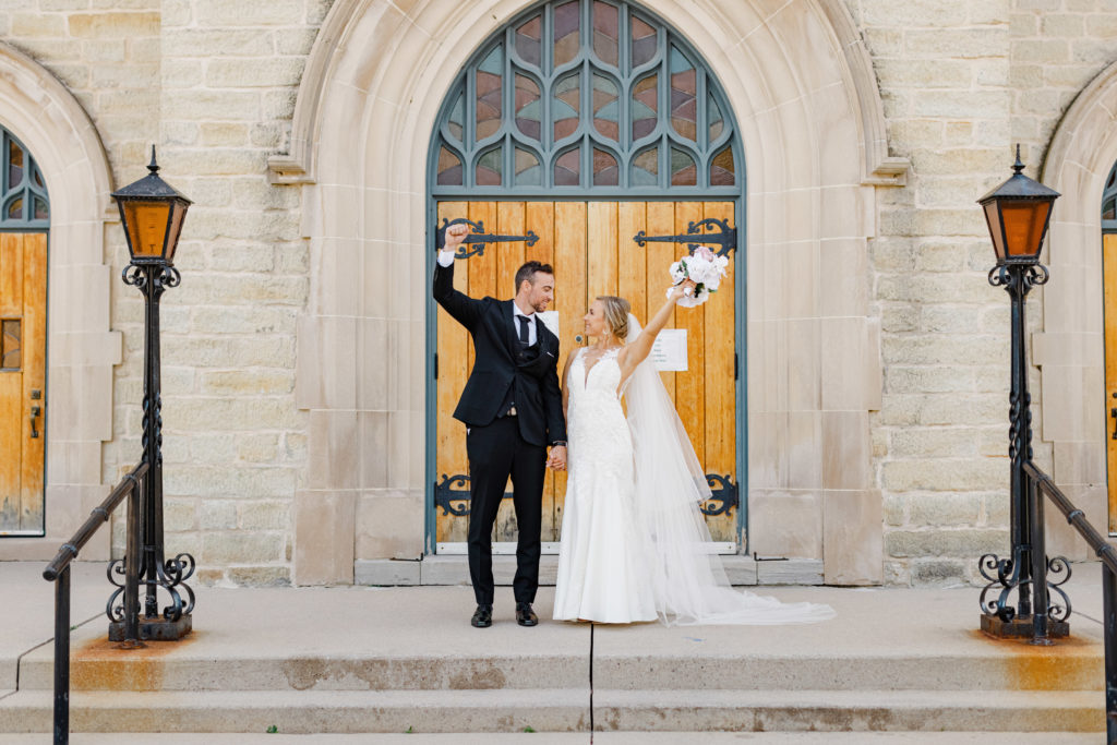 Alexis Joshua Ccs On The Rideau Wedding Photos Grey Loft Studio 2021
