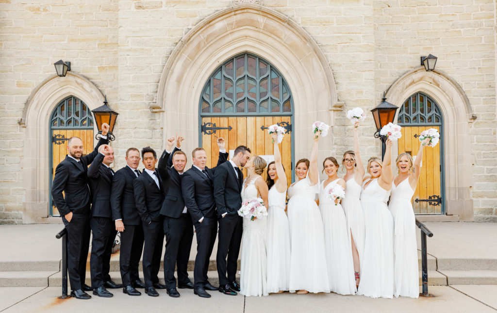 Alexis Joshua Ccs On The Rideau Wedding Photos Grey Loft Studio 2021
