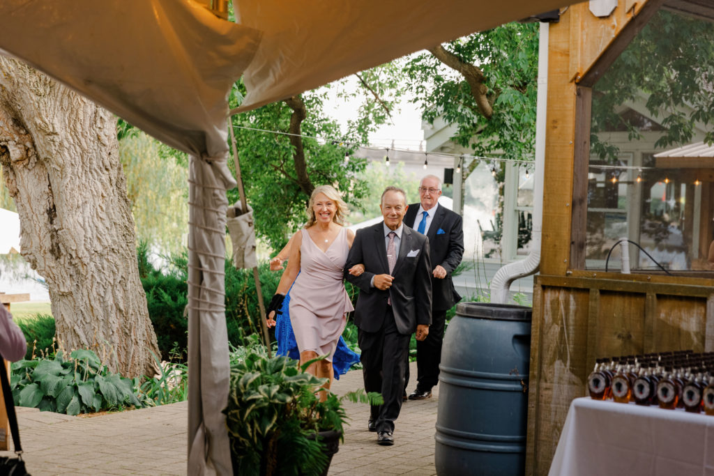 Alexis Joshua Ccs On The Rideau Wedding Photos Grey Loft Studio 2021