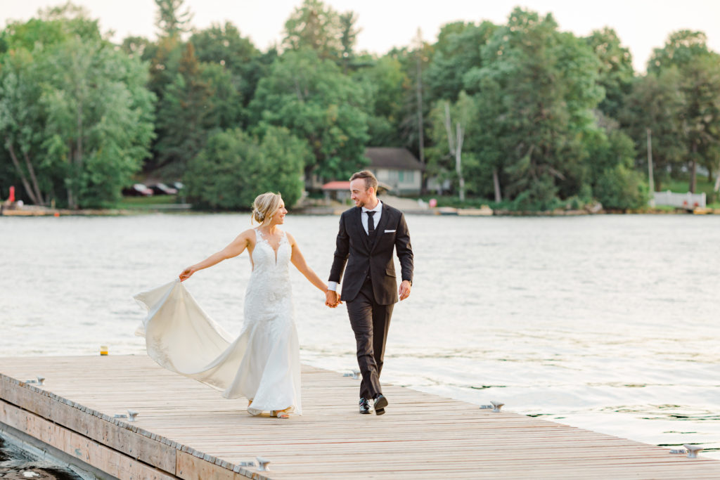 Alexis Joshua Ccs On The Rideau Wedding Photos Grey Loft Studio 2021
