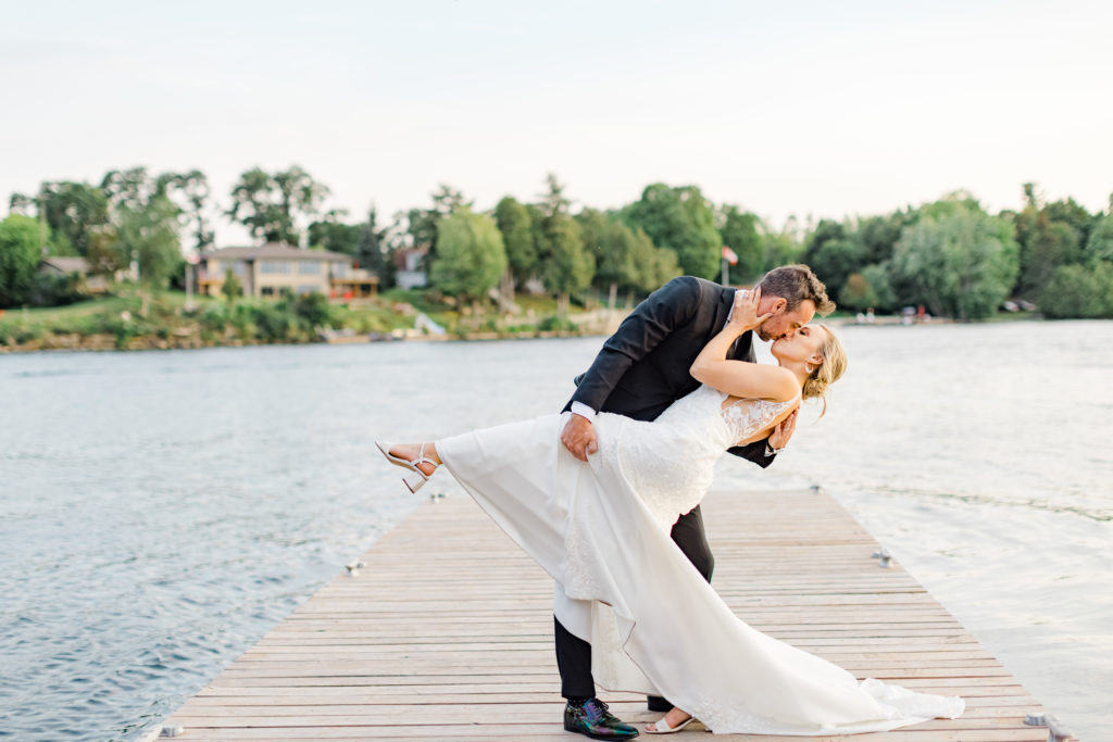 Alexis Joshua Ccs On The Rideau Wedding Photos Grey Loft Studio 2021